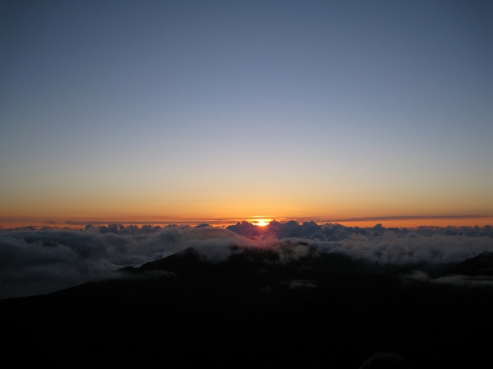 06 Sunrise at Halealaka.jpg